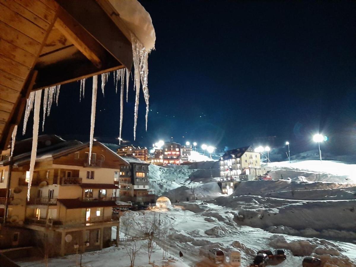 Апартаменты Gudauri Ski Studio Экстерьер фото